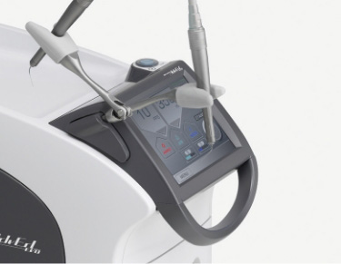 アーウィン アドベール EVO（歯科用Er:YAGレーザー装置）