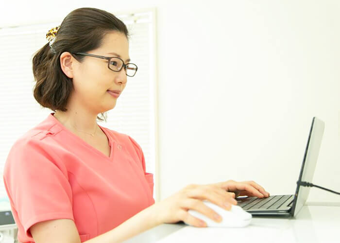 検査や治療のたびにデータを作成・分析する